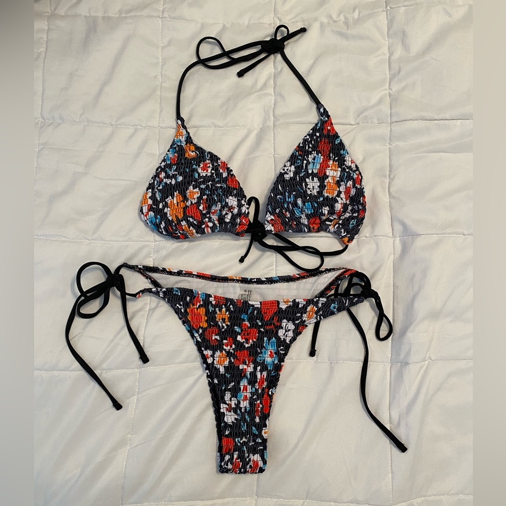 Women’s Floral Tie Style Bikini Set